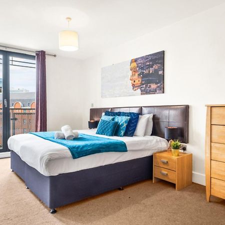 Chinatown - One Bed - Balcony - Secure Parking - Fast Wifi - Birmingham City Centre - 49A 외부 사진
