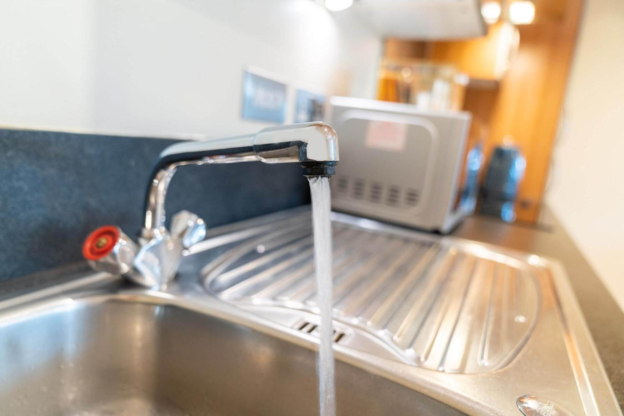 Chinatown - One Bed - Balcony - Secure Parking - Fast Wifi - Birmingham City Centre - 49A 외부 사진