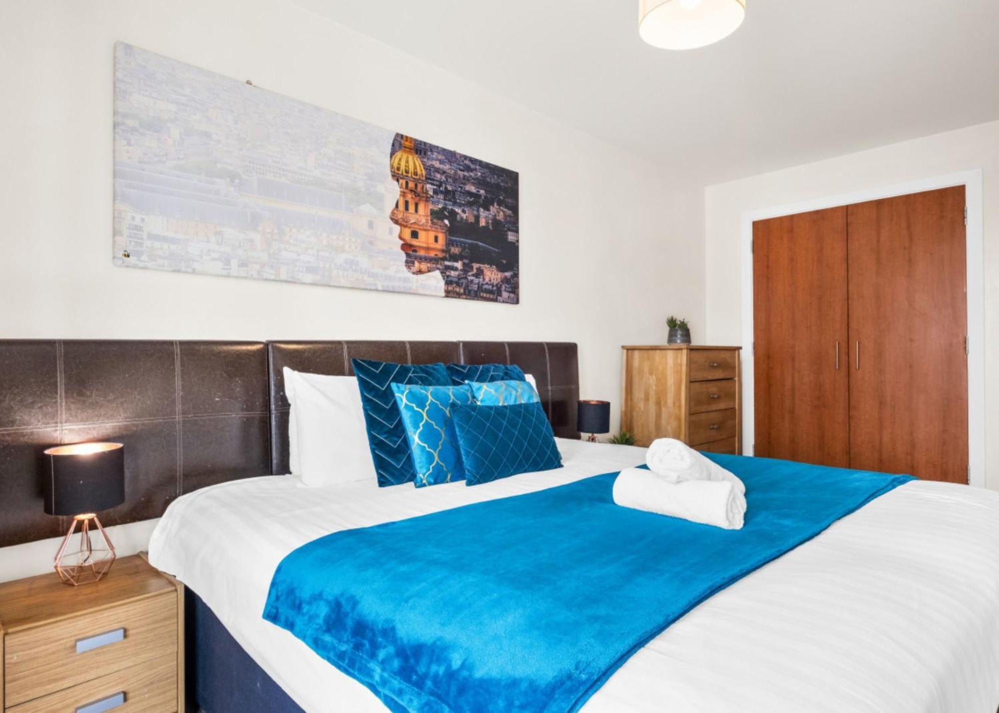 Chinatown - One Bed - Balcony - Secure Parking - Fast Wifi - Birmingham City Centre - 49A 외부 사진